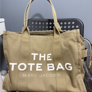 Marc Jacobs ‘The Tote Bag’
